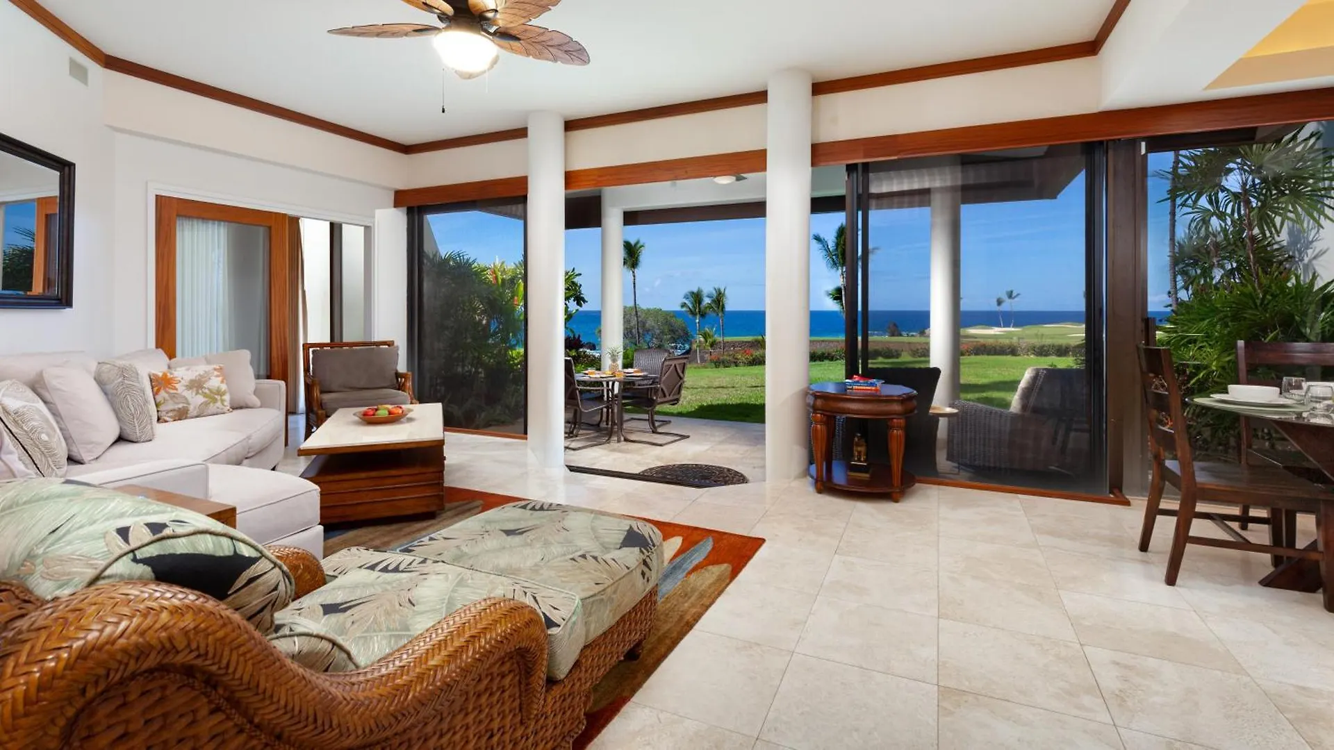 Coastal Dreams Villa Breathtaking Oceanfront 3Br Condo - Walk To Beach Club Waikoloa